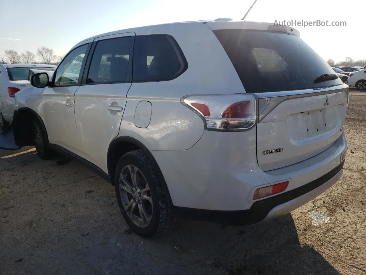 2015 Mitsubishi Outlander Se White vin: JA4AZ3A38FZ003831