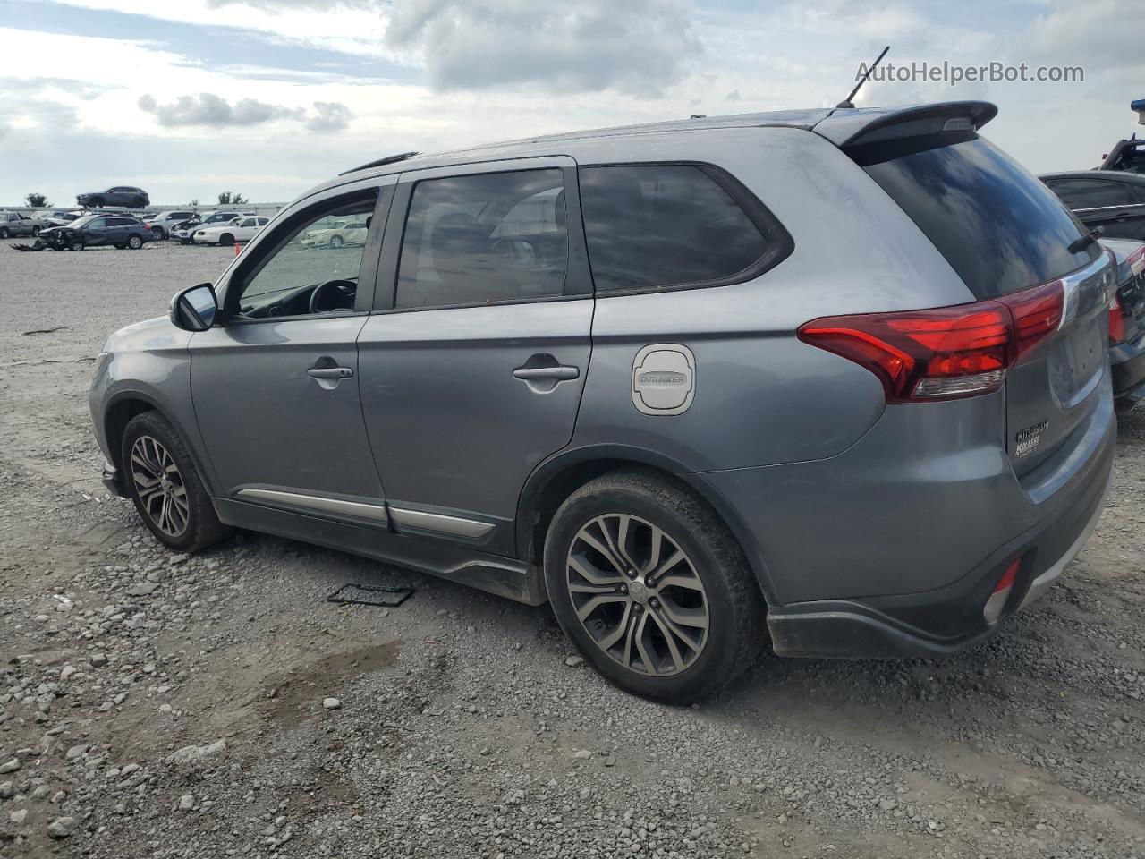 2016 Mitsubishi Outlander Se Gray vin: JA4AZ3A38GZ065053