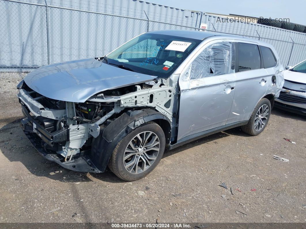 2016 Mitsubishi Outlander Es Silver vin: JA4AZ3A39GZ029646