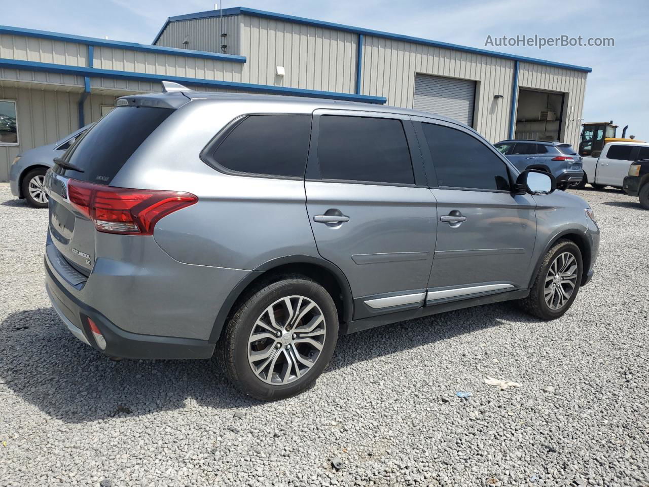 2017 Mitsubishi Outlander Se Silver vin: JA4AZ3A39HZ063202