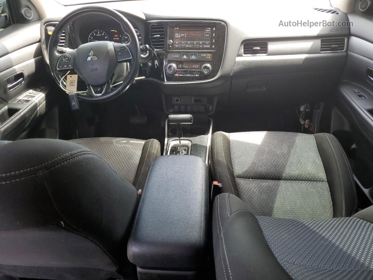 2017 Mitsubishi Outlander Se Silver vin: JA4AZ3A39HZ063202