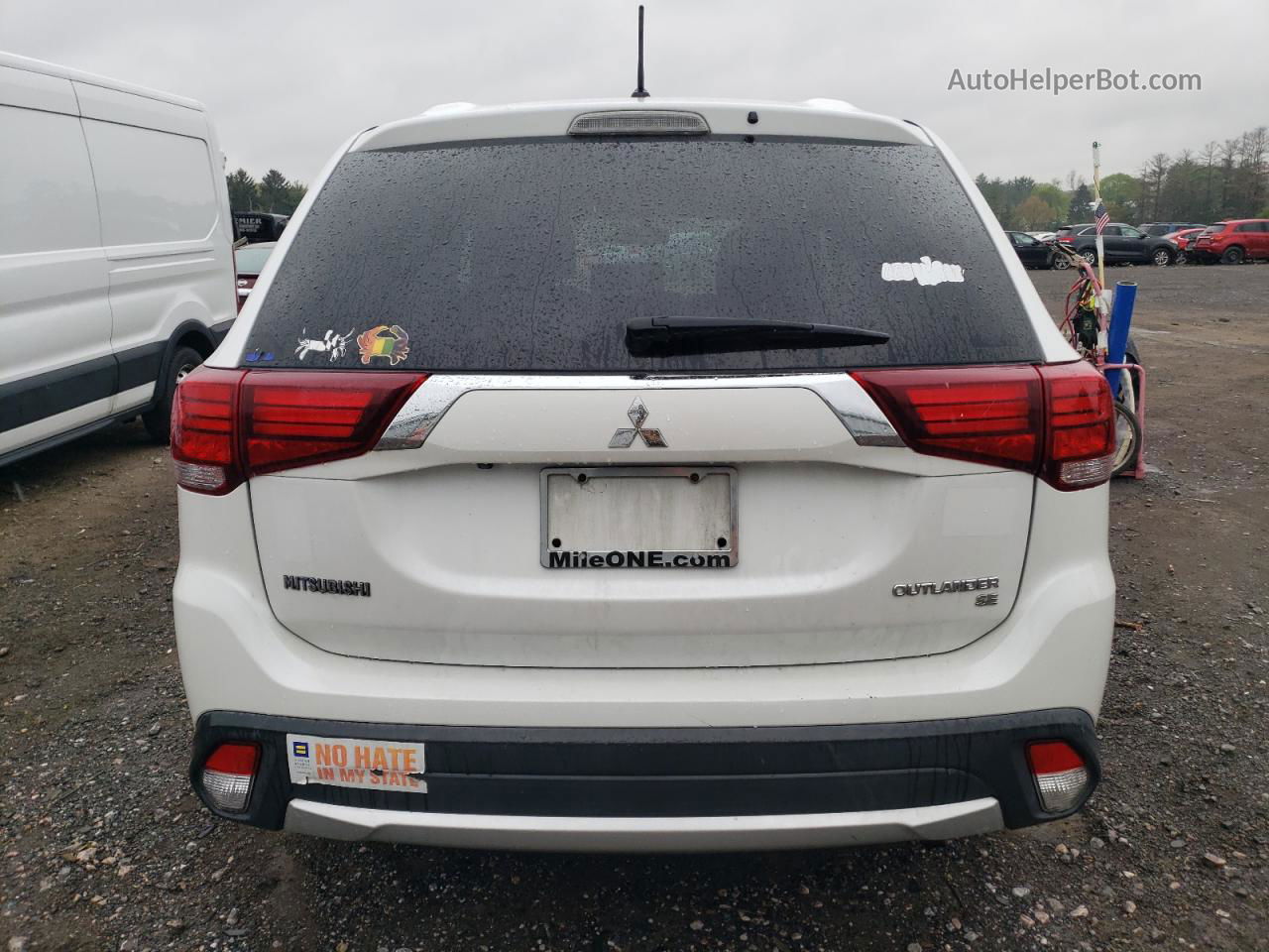 2016 Mitsubishi Outlander Se Белый vin: JA4AZ3A3XGZ035035