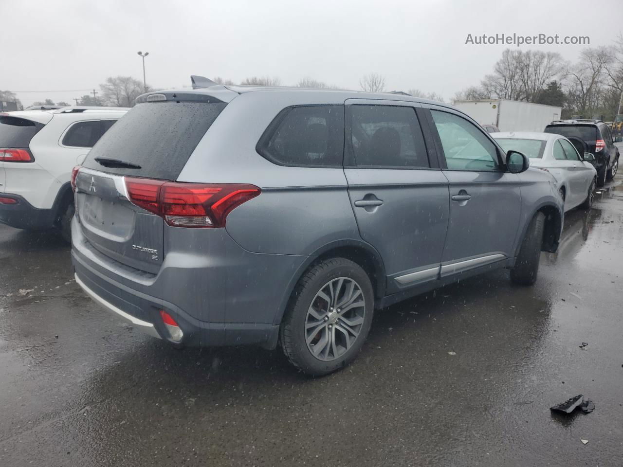 2017 Mitsubishi Outlander Se Gray vin: JA4AZ3A3XHZ017099