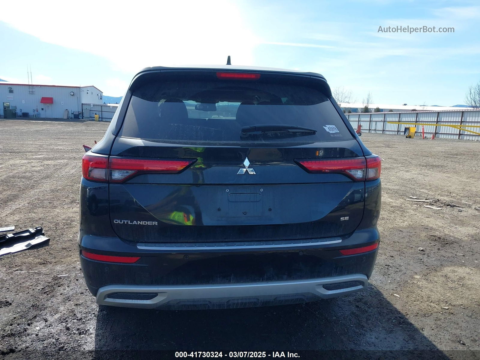 Price & History 2023 Mitsubishi Outlander Se 2.5 S-awc 2.5l I-4 Di