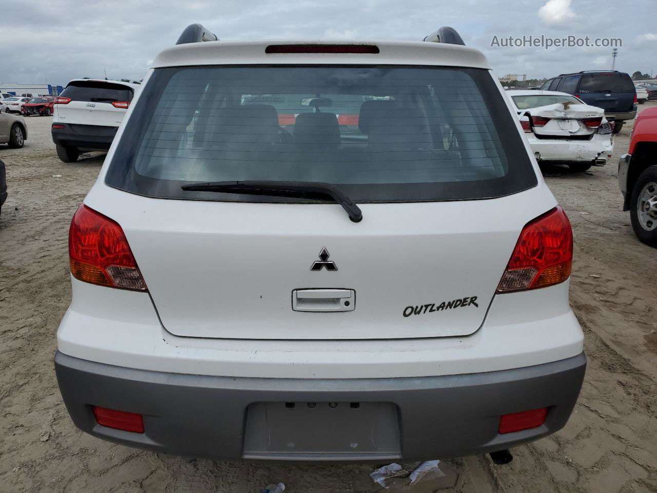 2003 Mitsubishi Outlander Ls White vin: JA4LX31G63U102402