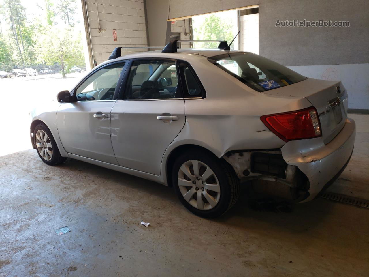 2009 Subaru Impreza 2.5i Silver vin: JF1GE61669H505387