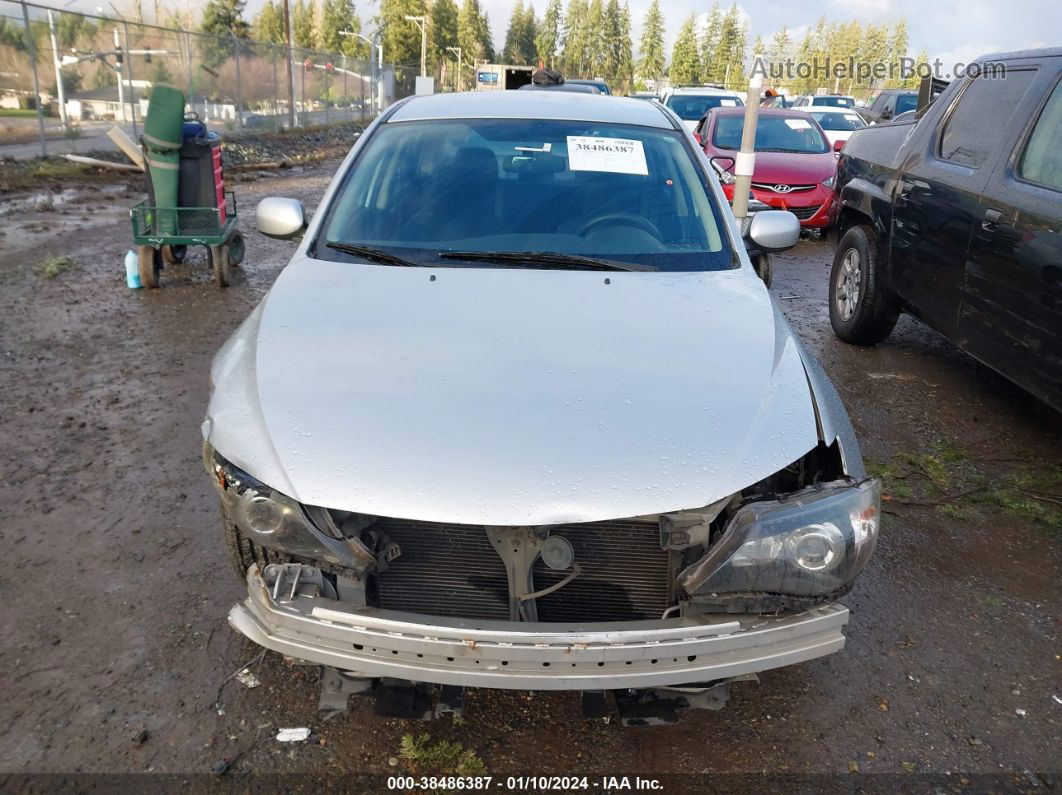 2009 Subaru Impreza 2.5i Silver vin: JF1GE61699G512551