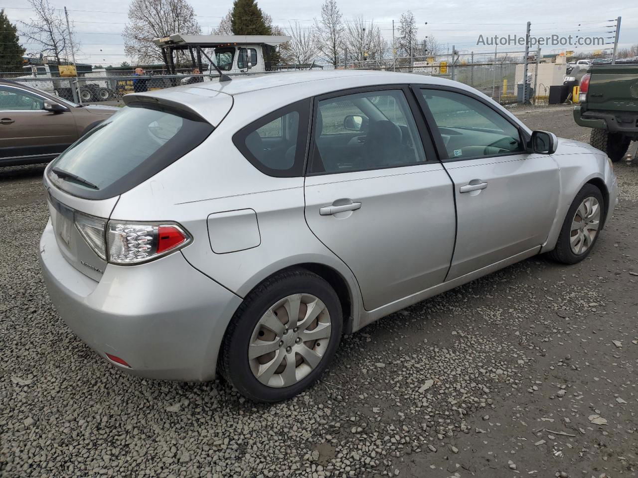 2009 Subaru Impreza 2.5i Silver vin: JF1GH61669H815501