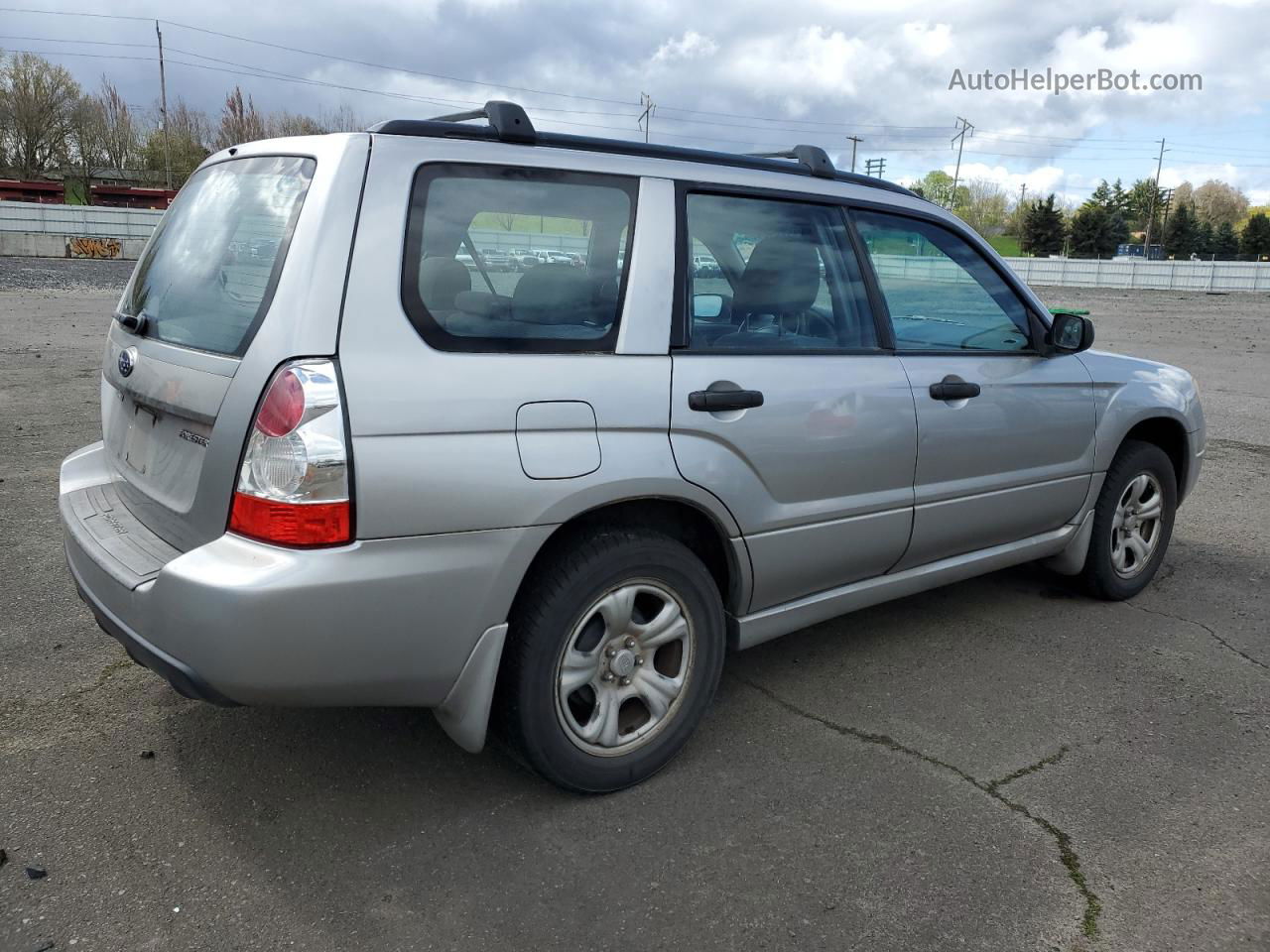 2006 Subaru Forester 2.5x Silver vin: JF1SG63696H721618