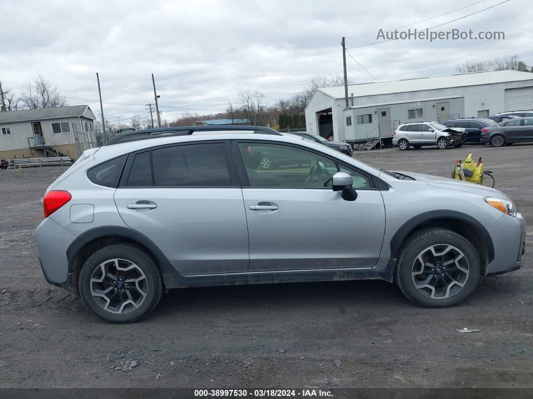 2016 Subaru Crosstrek 2.0i Premium Silver vin: JF2GPABC1G8245569