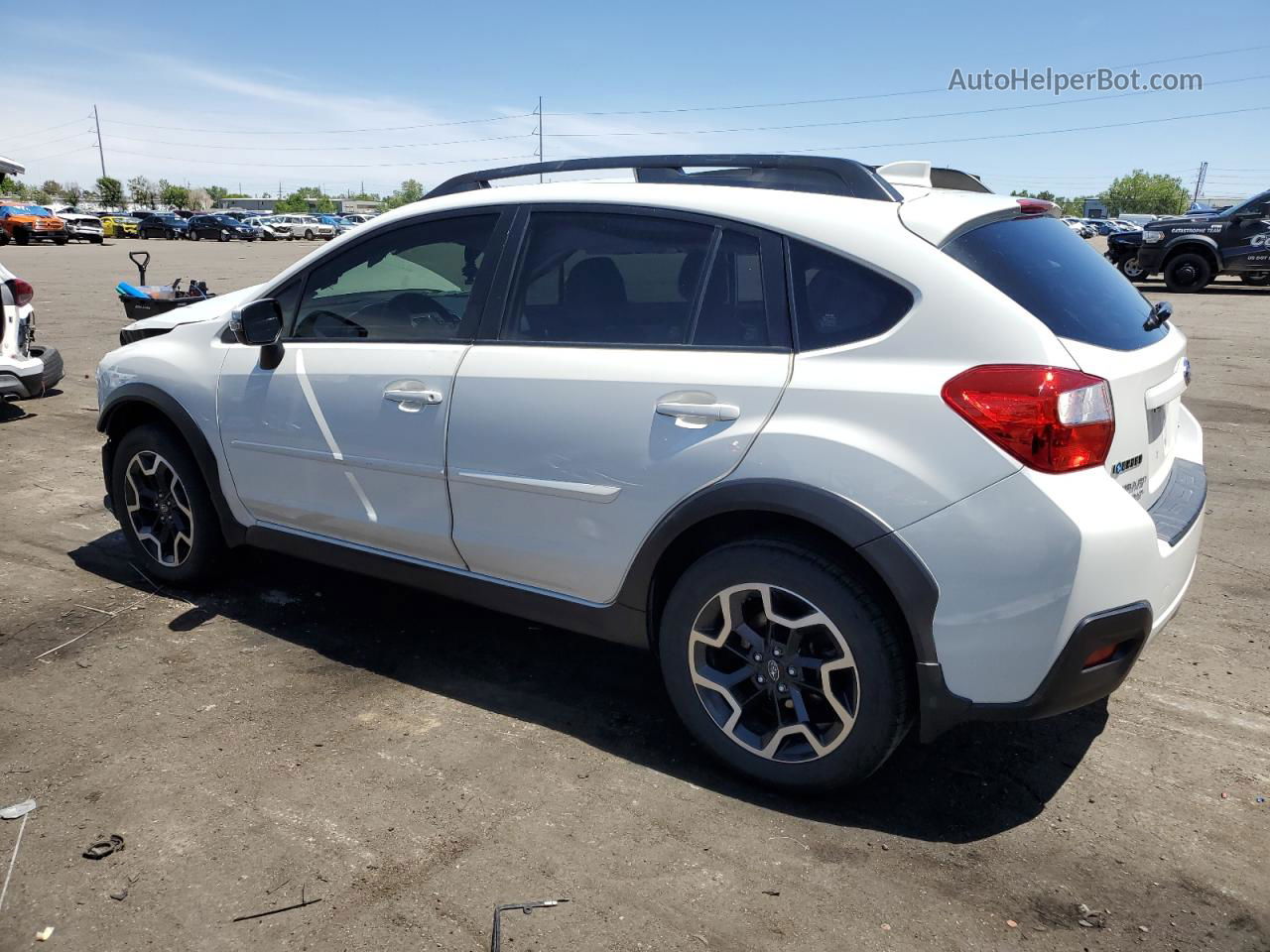 2016 Subaru Crosstrek Limited White vin: JF2GPANC9G8252670