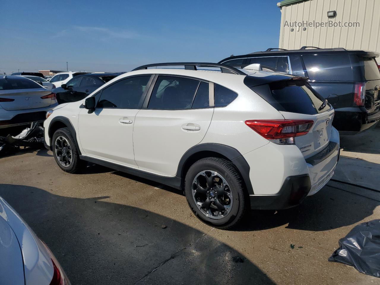 2021 Subaru Crosstrek Premium White vin: JF2GTAPC9M8263673