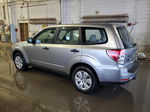 2009 Subaru Forester 2.5x Silver vin: JF2SH61619H700925