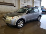 2009 Subaru Forester 2.5x Silver vin: JF2SH61619H700925