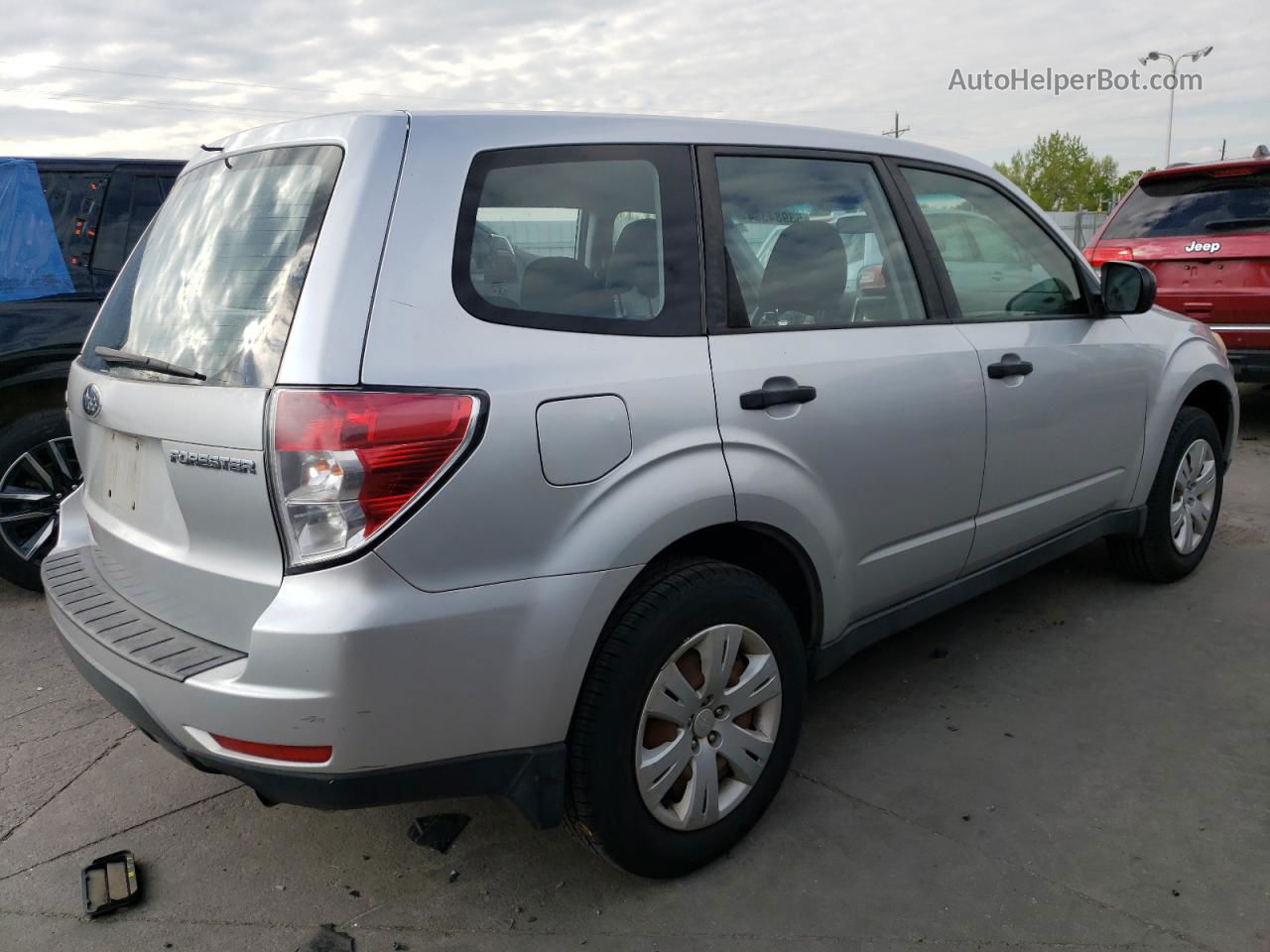 2009 Subaru Forester 2.5x Silver vin: JF2SH61629G732563