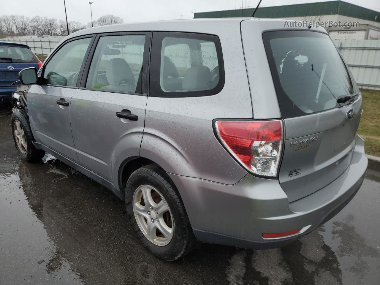 2009 Subaru Forester 2.5x Silver vin: JF2SH61629G736497