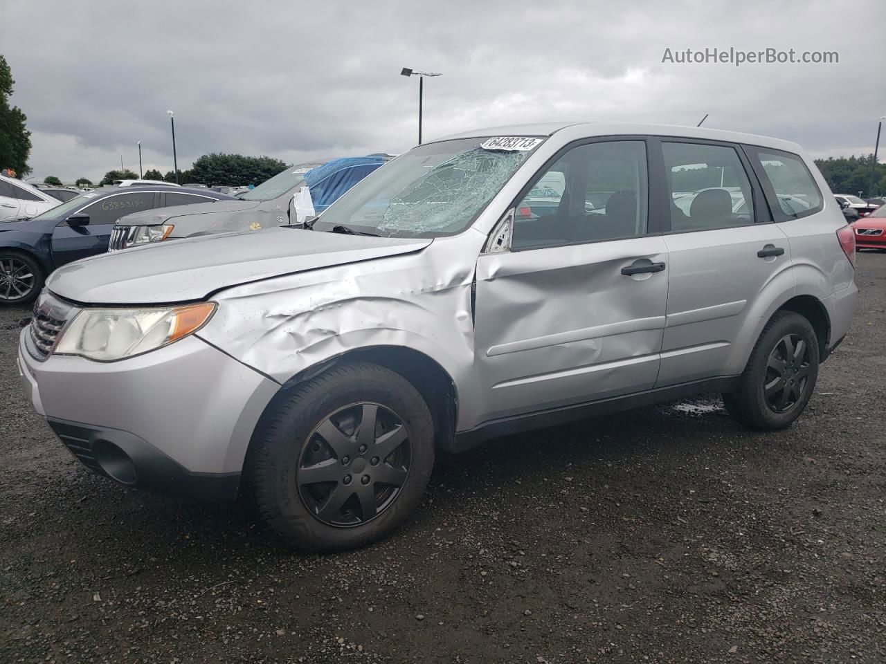 2009 Subaru Forester 2.5x Silver vin: JF2SH61629H749552