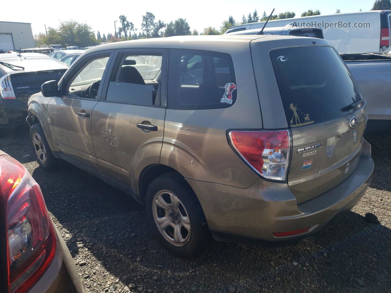 2009 Subaru Forester 2.5x Золотой vin: JF2SH61639G763725