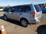 2009 Subaru Forester 2.5x Silver vin: JF2SH61639H749852