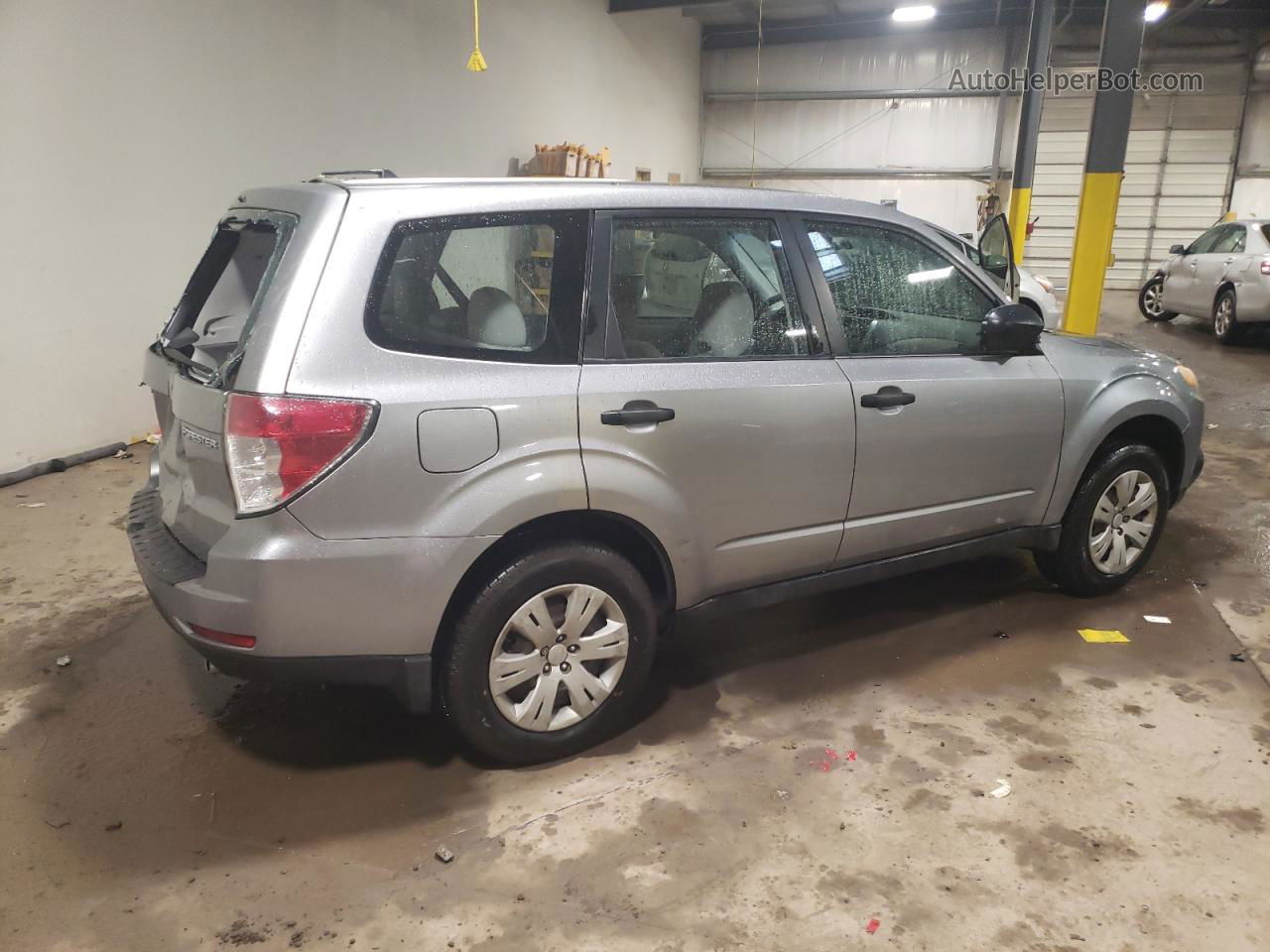 2009 Subaru Forester 2.5x Серебряный vin: JF2SH61639H770832