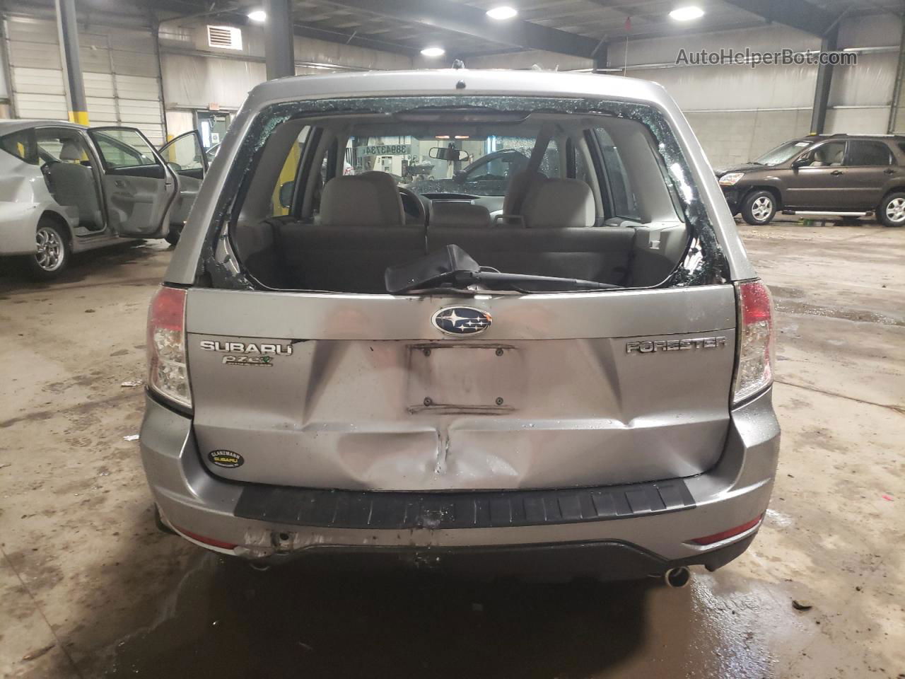 2009 Subaru Forester 2.5x Серебряный vin: JF2SH61639H770832