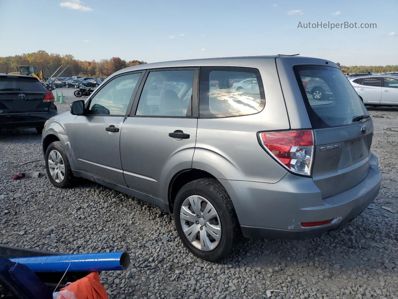 2009 Subaru Forester 2.5x Silver vin: JF2SH61639H777067