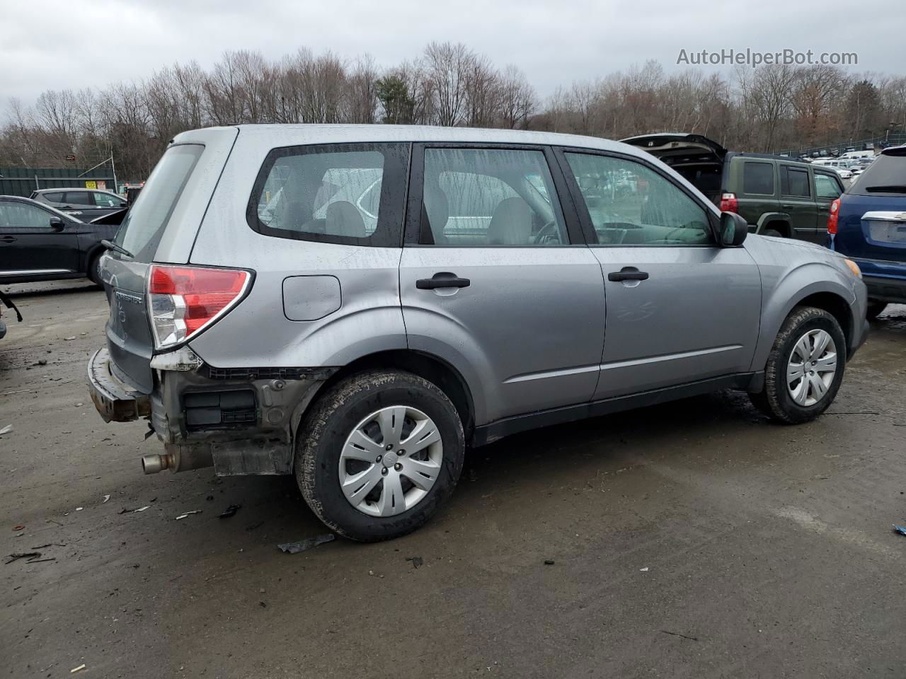 2009 Subaru Forester 2.5x Silver vin: JF2SH61649H760195