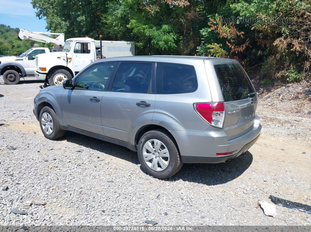 2009 Subaru Forester 2.5x Silver vin: JF2SH61649H790782