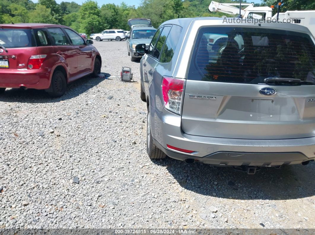 2009 Subaru Forester 2.5x Silver vin: JF2SH61649H790782