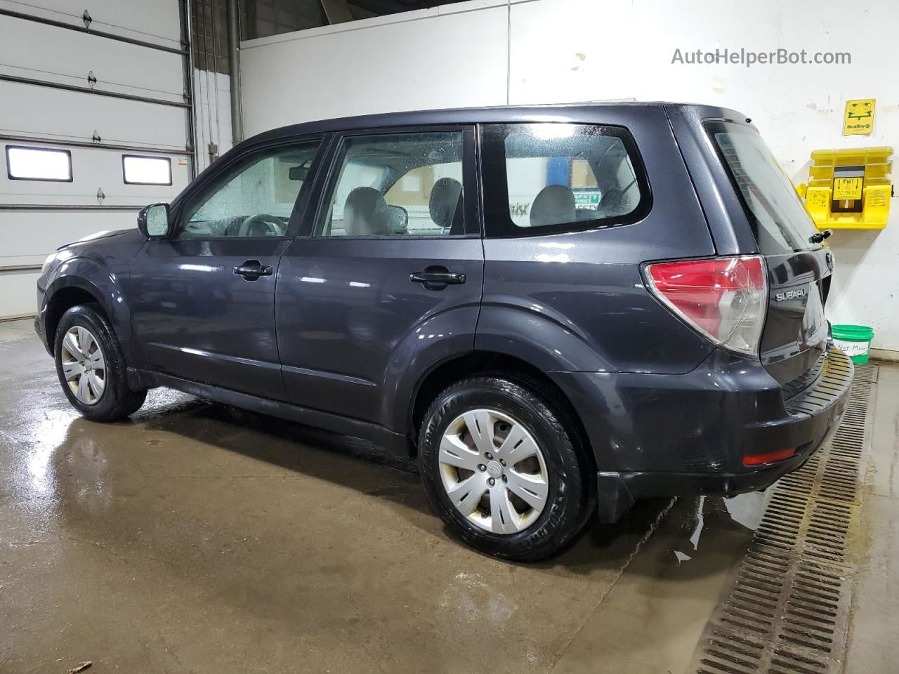 2009 Subaru Forester 2.5x Black vin: JF2SH61669H717669