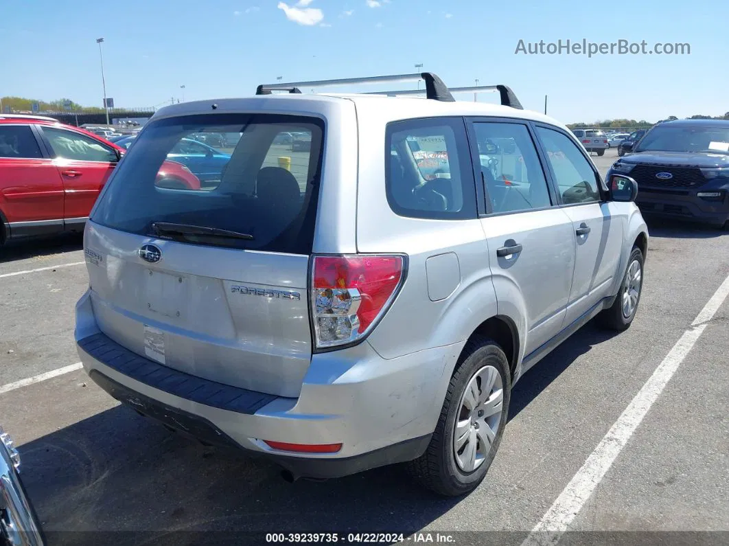 2009 Subaru Forester 2.5x Silver vin: JF2SH61689G778656