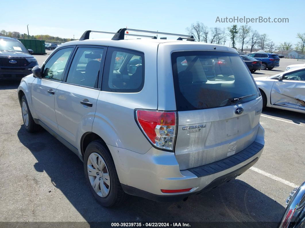 2009 Subaru Forester 2.5x Silver vin: JF2SH61689G778656