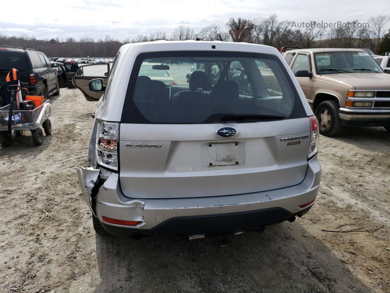 2009 Subaru Forester 2.5x Silver vin: JF2SH61689H702834