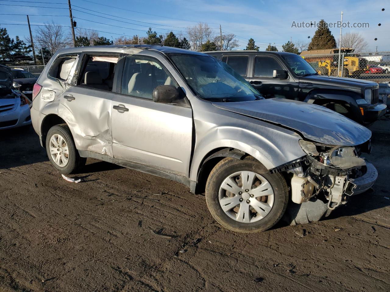 2009 Subaru Forester 2.5x Silver vin: JF2SH61689H773080