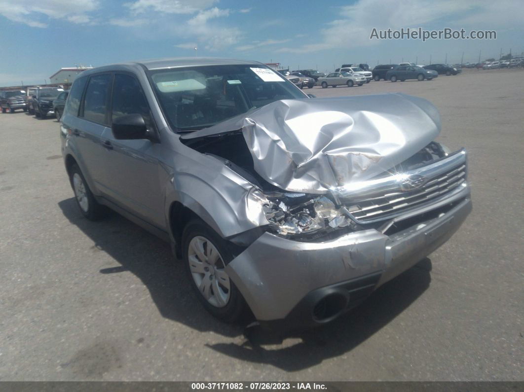 2009 Subaru Forester X Silver vin: JF2SH61699G730387