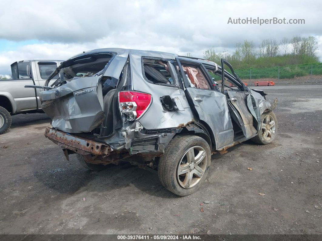 2009 Subaru Forester 2.5x Silver vin: JF2SH63609G791575