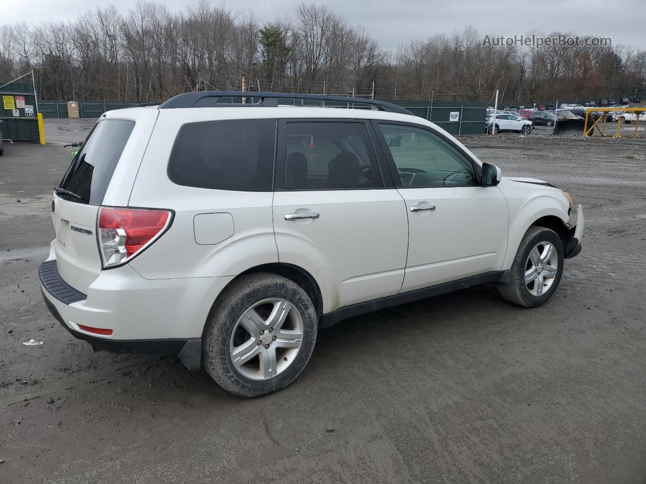 2009 Subaru Forester 2.5x Premium White vin: JF2SH63609H724193