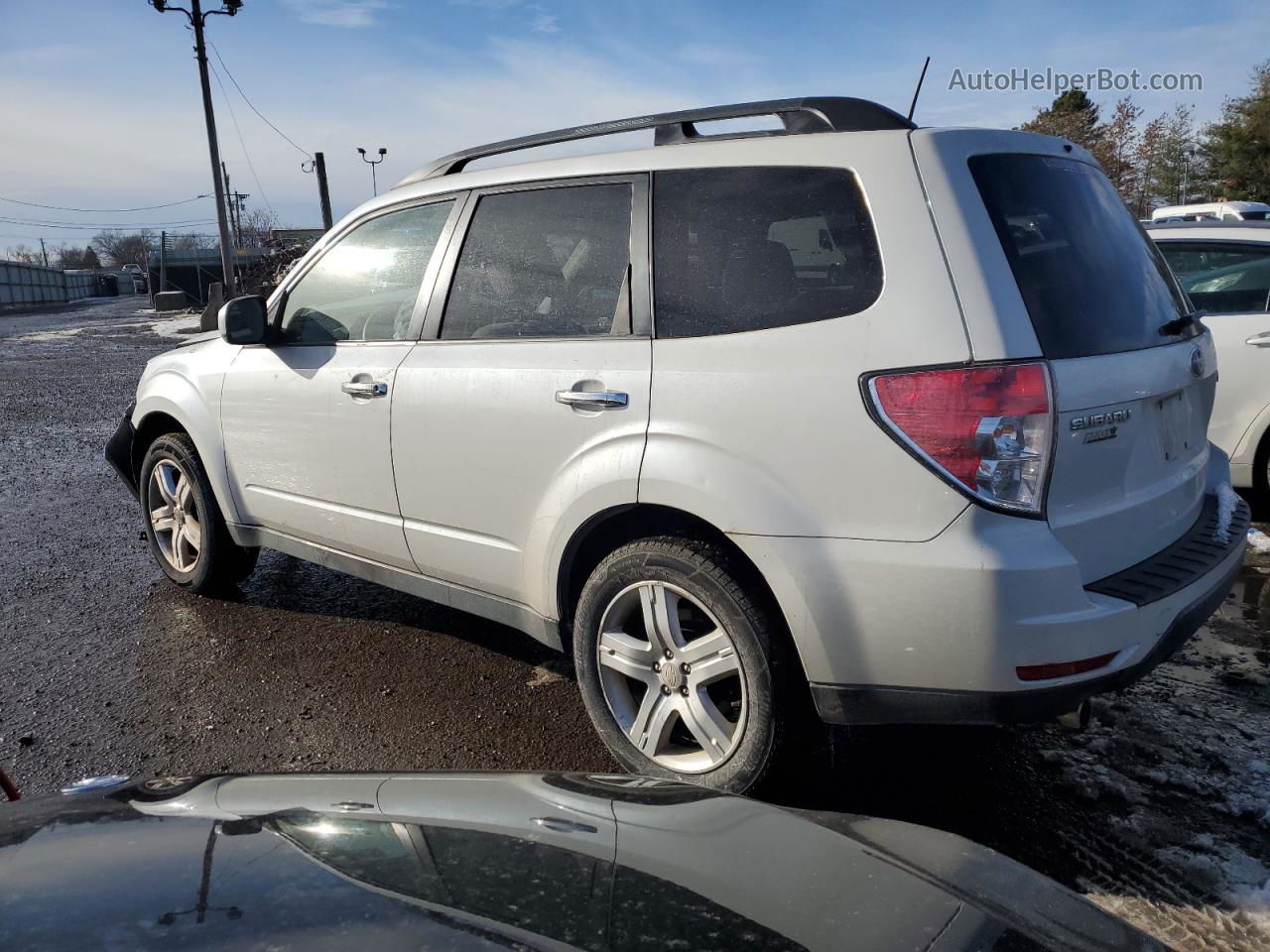 2009 Subaru Forester 2.5x Premium White vin: JF2SH63609H779341