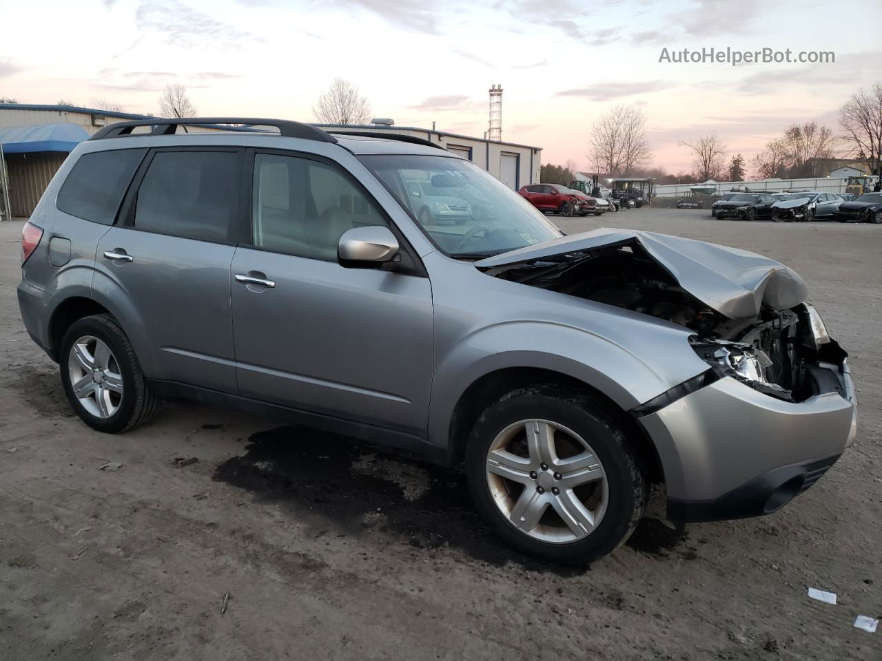 2009 Subaru Forester 2.5x Premium Silver vin: JF2SH63619H737809