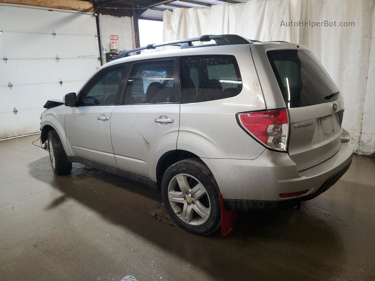 2009 Subaru Forester 2.5x Premium Silver vin: JF2SH63629H791202