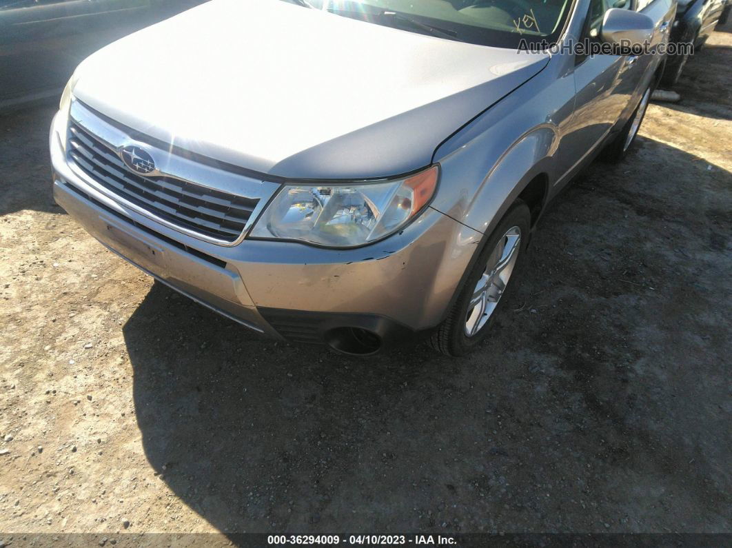 2009 Subaru Forester X W/prem/all-weather Silver vin: JF2SH63639G730091