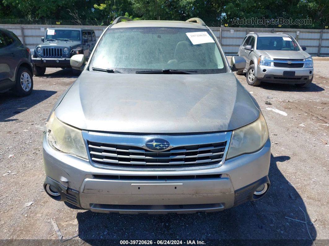 2009 Subaru Forester 2.5x Silver vin: JF2SH63639H727945