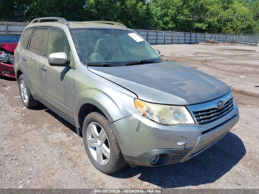 2009 Subaru Forester 2.5x Silver vin: JF2SH63639H727945