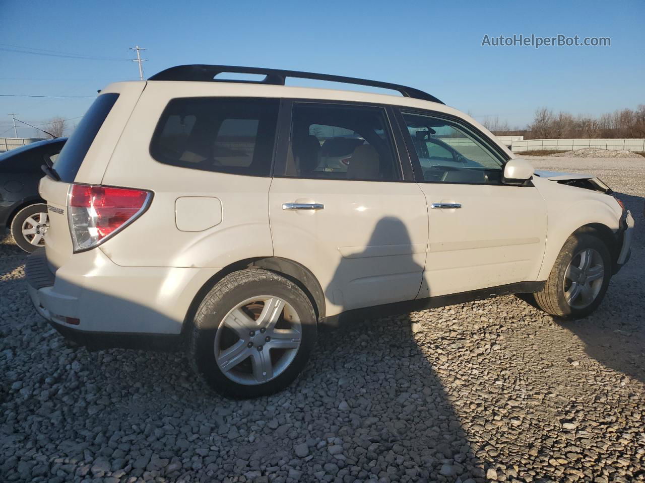 2009 Subaru Forester 2.5x Premium White vin: JF2SH63649H715285