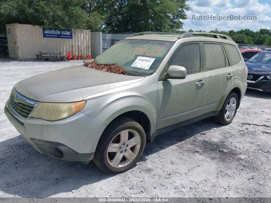 2009 Subaru Forester 2.5x Silver vin: JF2SH63659H773177