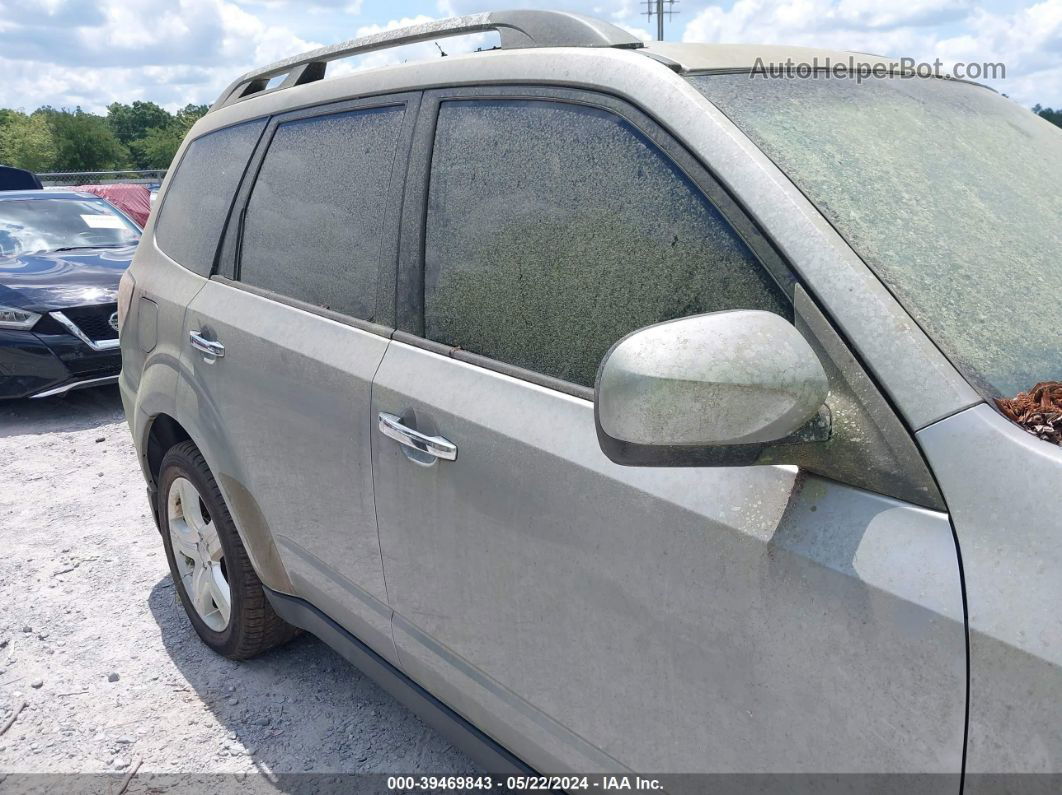 2009 Subaru Forester 2.5x Silver vin: JF2SH63659H773177