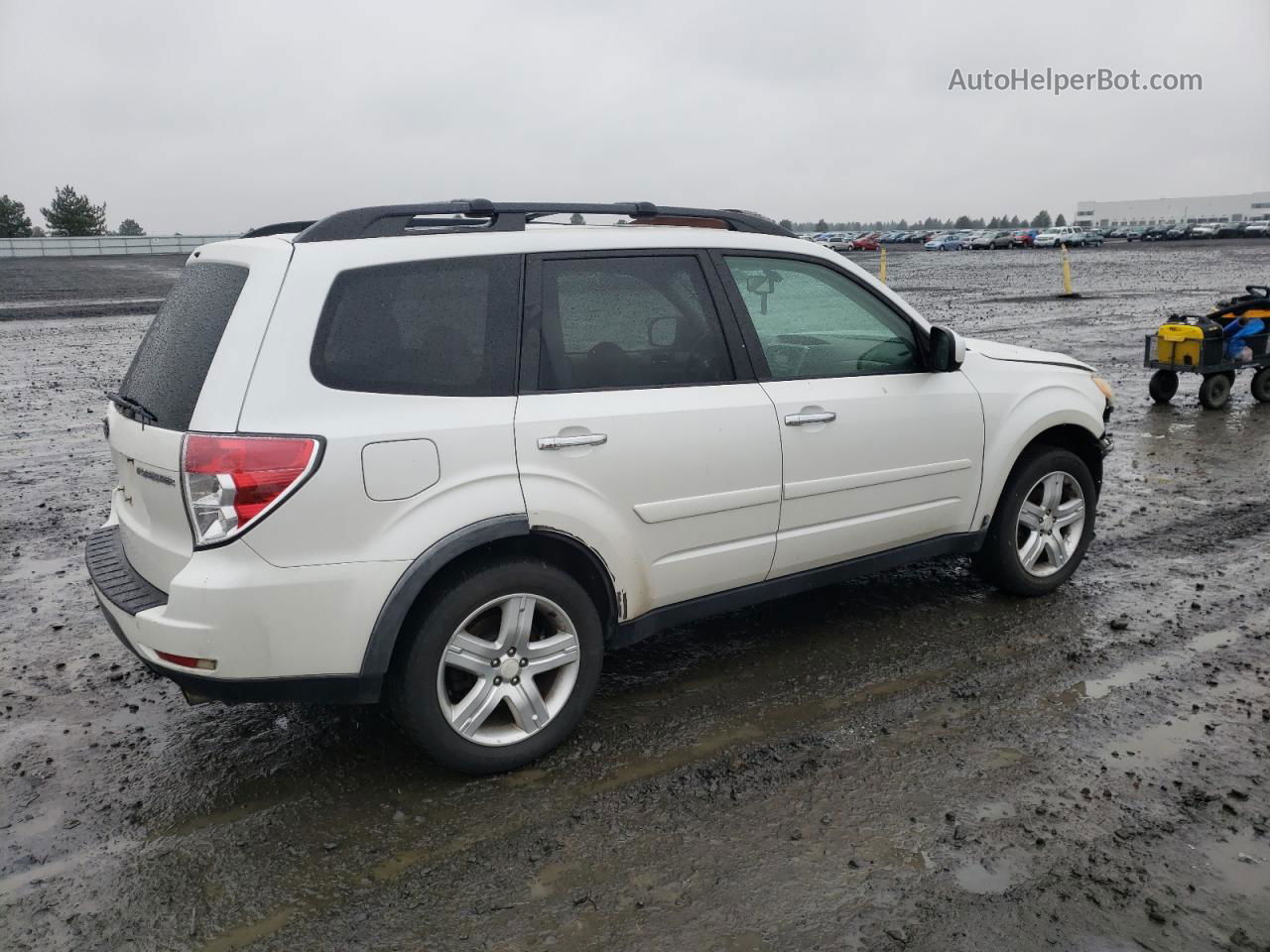 2009 Subaru Forester 2.5x Premium White vin: JF2SH63659H778931