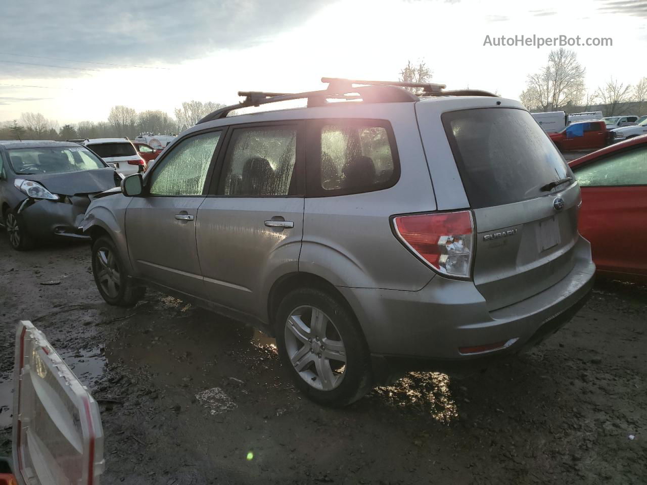 2009 Subaru Forester 2.5x Premium Silver vin: JF2SH63679H705222