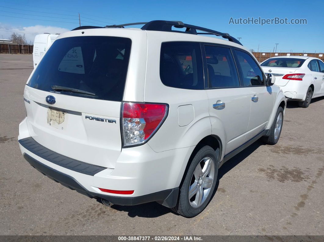 2009 Subaru Forester 2.5x White vin: JF2SH63689H729996