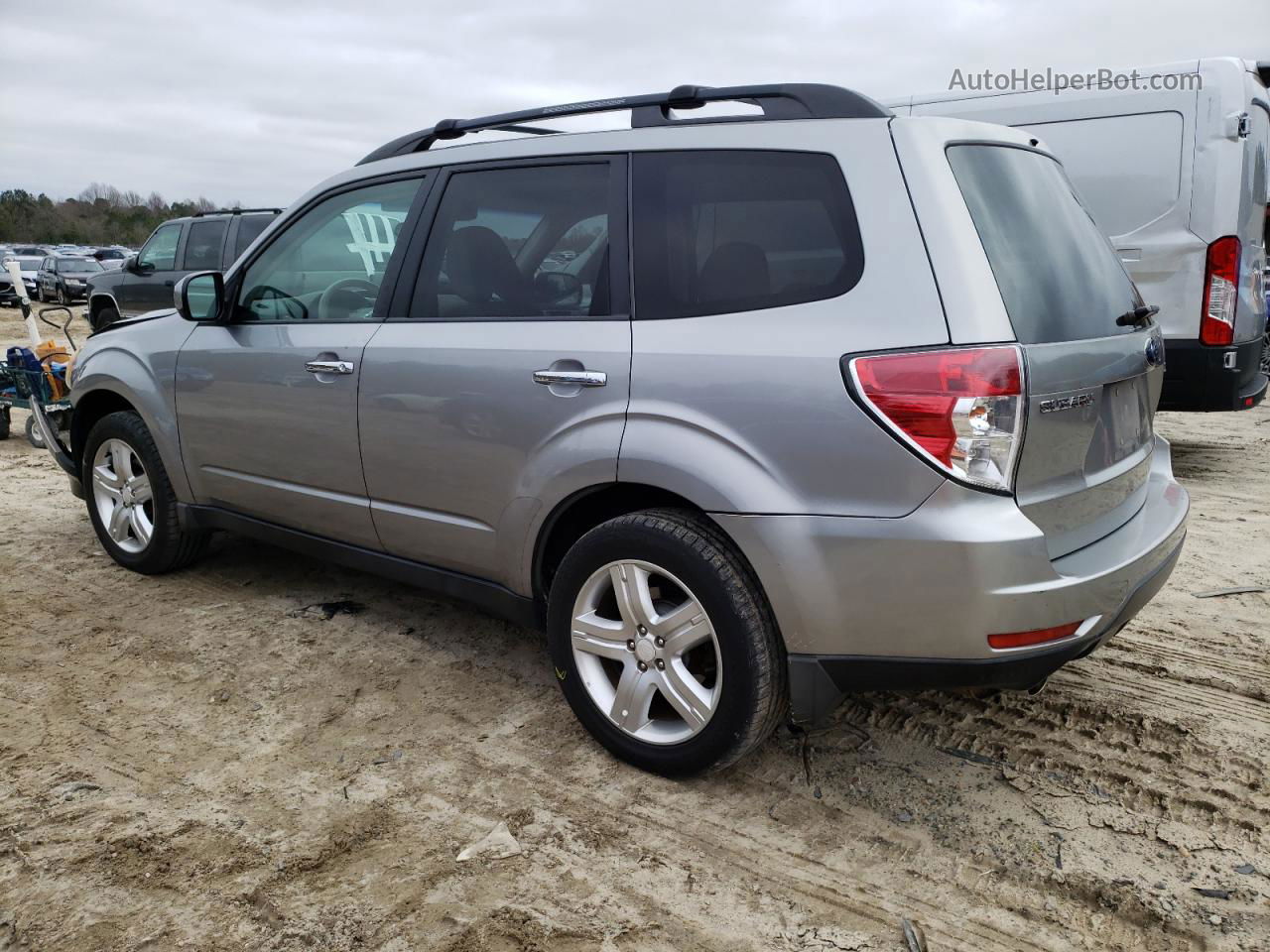 2009 Subaru Forester 2.5x Premium Silver vin: JF2SH63689H751514